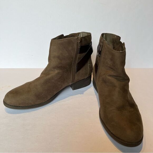 Joe Boxer Women's Heeled Ankle Boots Tan/Brown trim  Size 10M - Picture 1 of 9